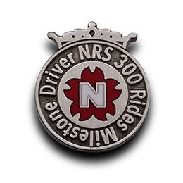 オリジナルピンバッジ製作実例｜日本交通株式会社 様